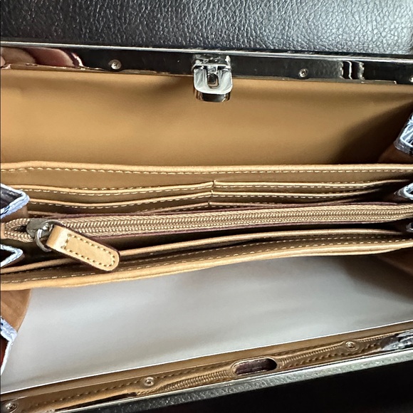 NEW Isaac Mizrahi Floral Blue and Gold Wallet Clutch - Picture 6 of 10